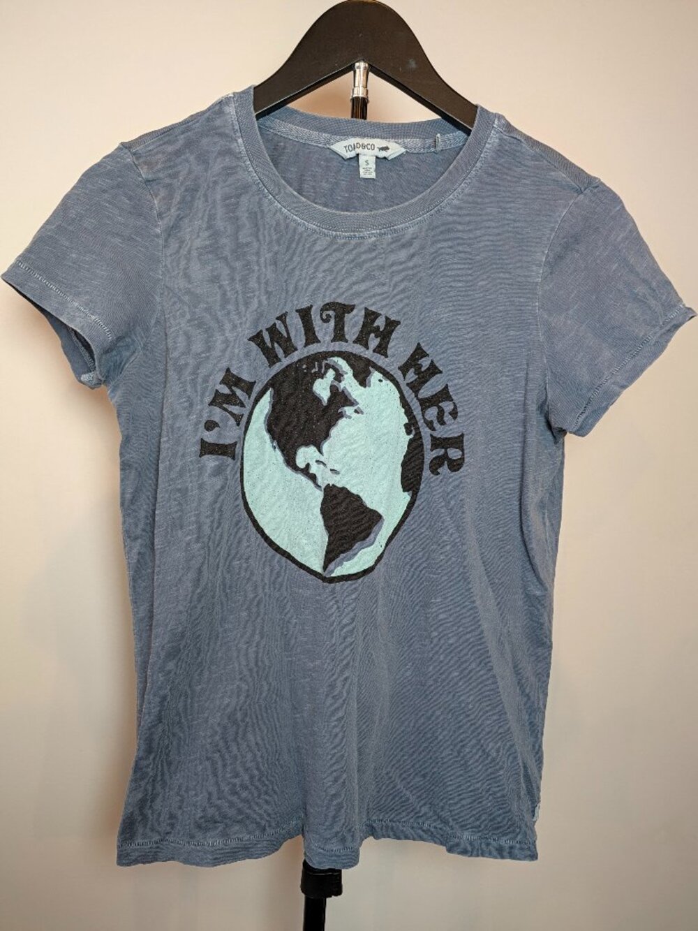 TOAD & CO Women's Size S Blue Cotton Pocket Tee I'm With Her Earth Graphic